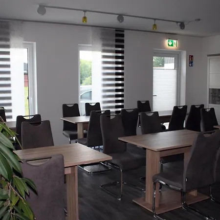 לינה וארוחת בוקר Heidezeiten 3*